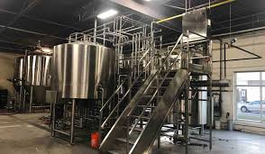 You will be exposed to the equipment, processes and technologies that professional brewers use currently to manage and run breweries of varying sizes.